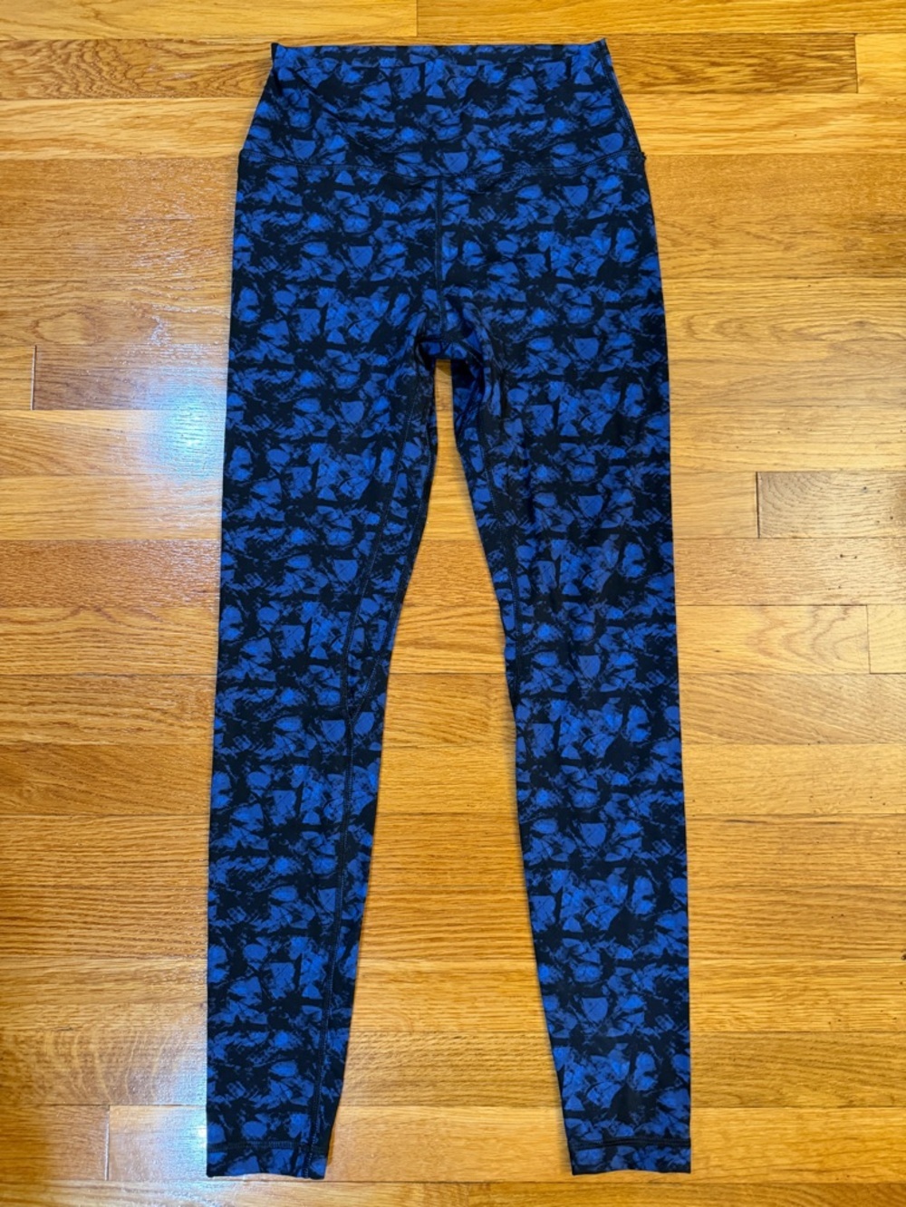 CRZ Yoga High-Waisted 28" Inseam Leggings Tie-Dye Blue/Black - Size M (8-10)